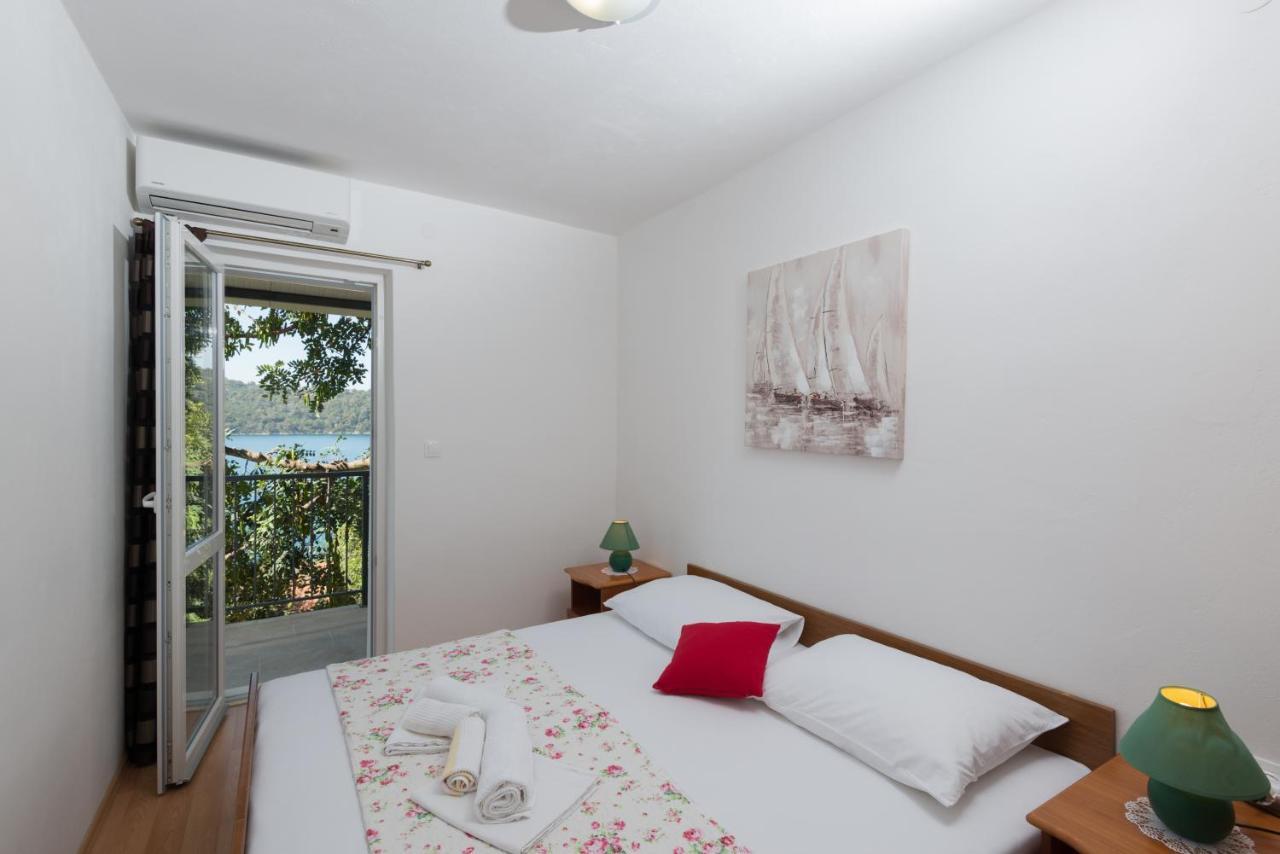 Guesthouse Pavla Govedari Екстер'єр фото