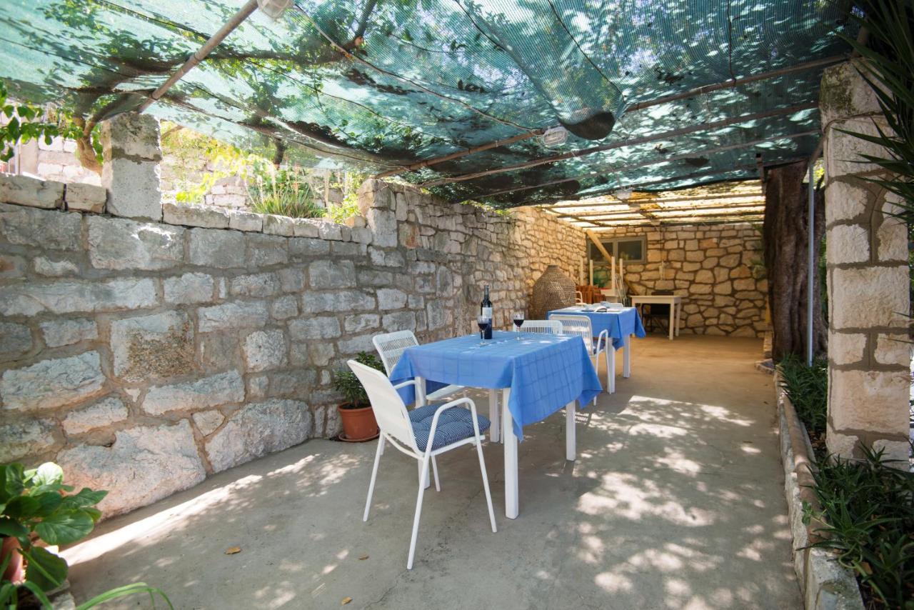 Guesthouse Pavla Govedari Екстер'єр фото