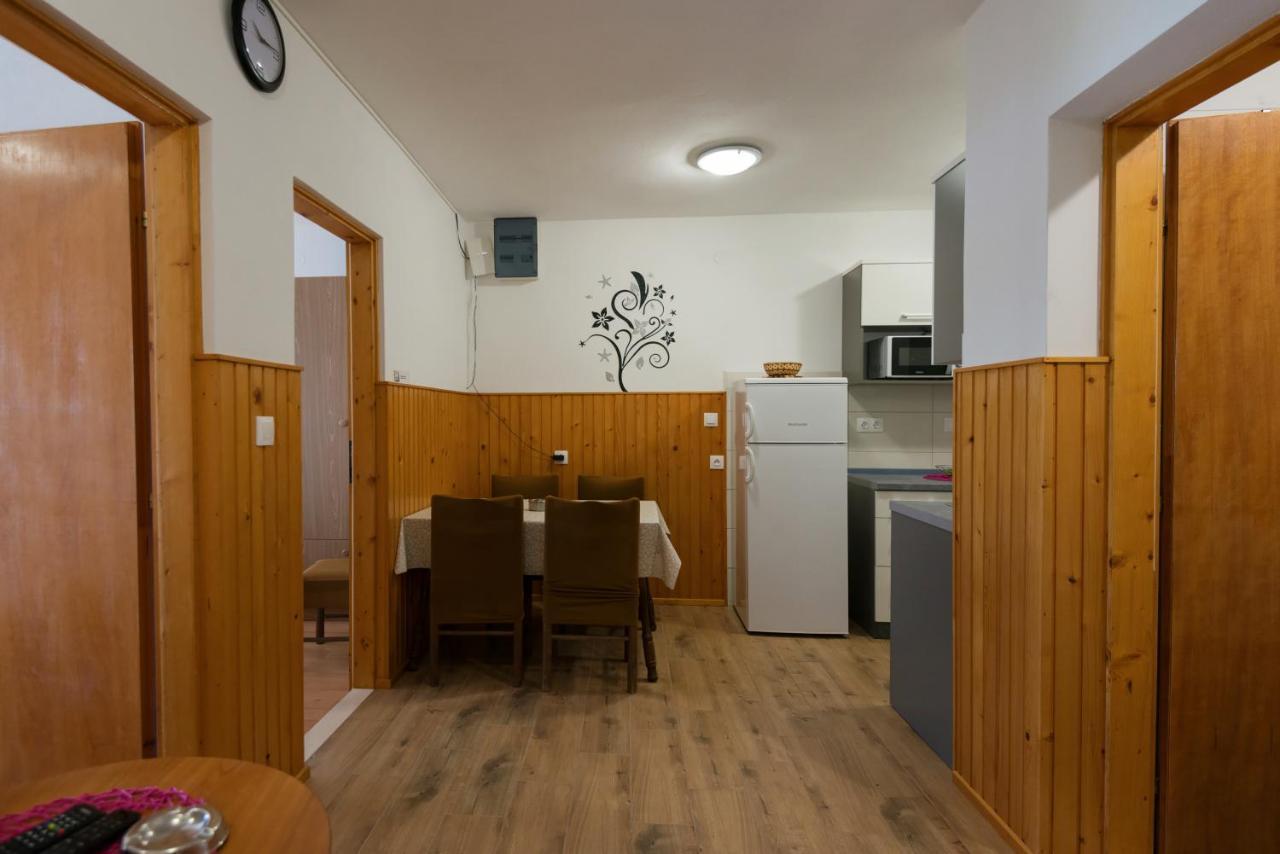 Guesthouse Pavla Govedari Екстер'єр фото